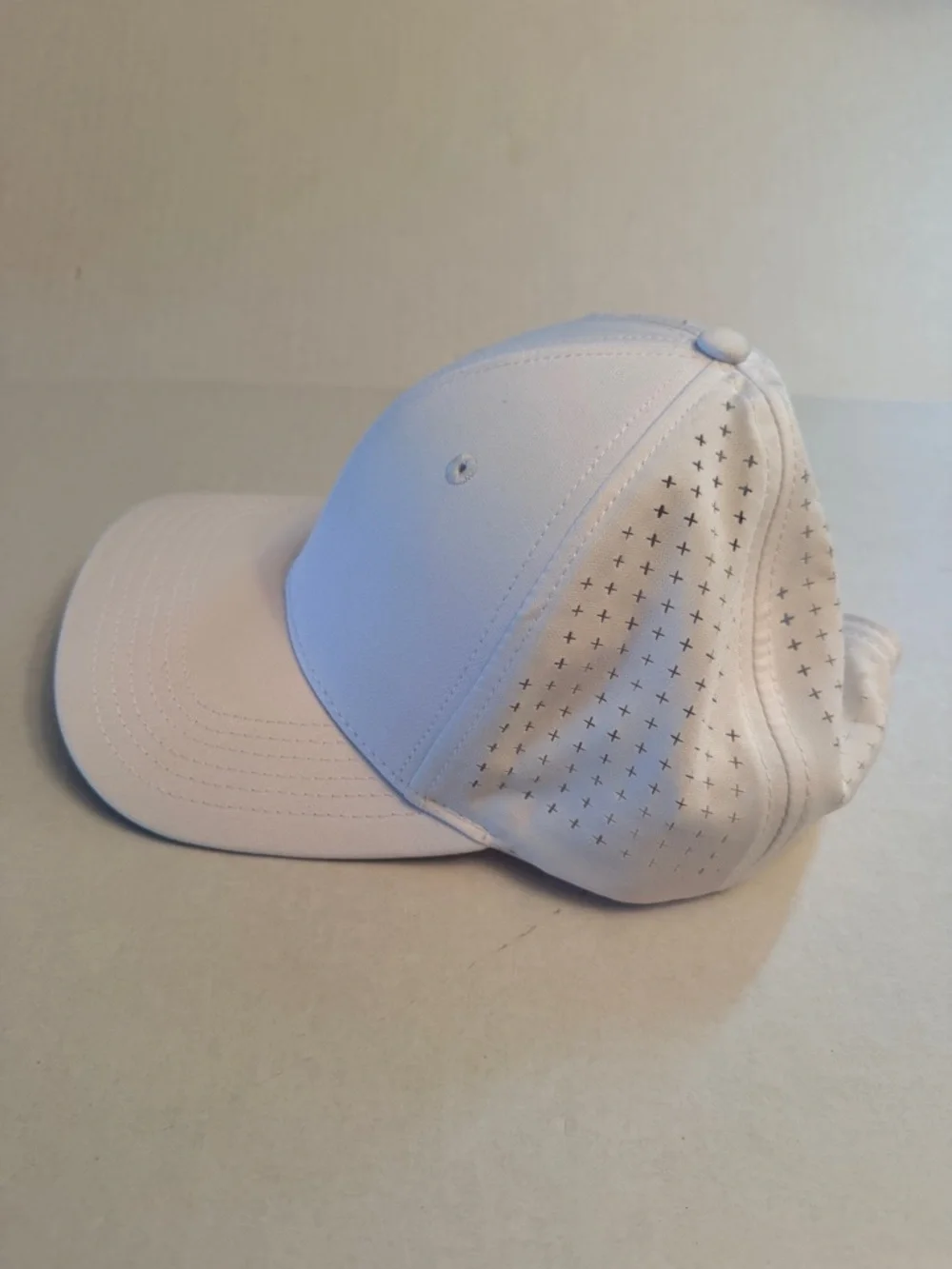 UNRL Mid-Pro Men’s Snapback‎ Cap White Vented Adjustable Blank Front Logo Back